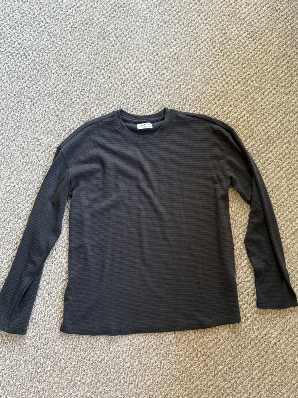 Set of 2 Crew/Scoop Neck Sweaters - Picture 6 of 10